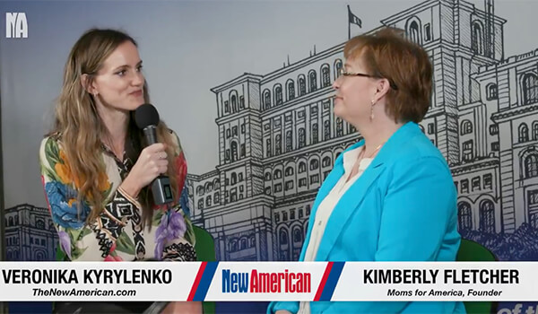 Kimberly Fletcher: Who Are Moms Voting For? – Interview in Romania